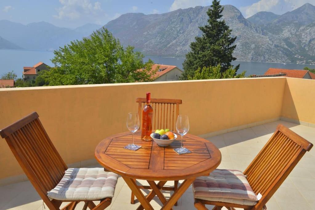 D Apartment Kotor Exteriér fotografie